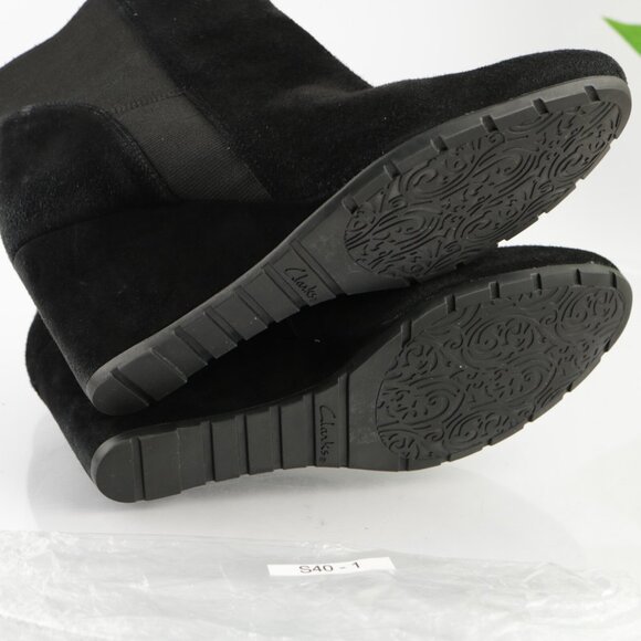 Clarks Womens Rosepoint Bell Boot Size 9.5 Black Suede Chelsea Bootie Wedge Heel - Picture 8 of 11